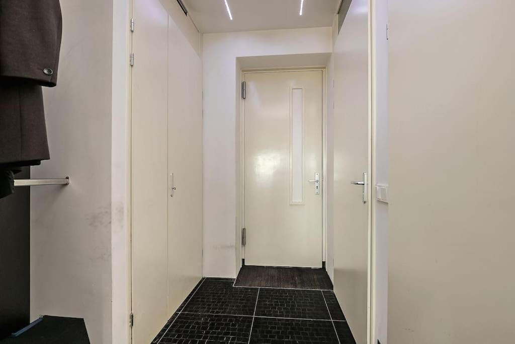 Stunning View Apt Free Parking Apartamento Roterdão Exterior foto