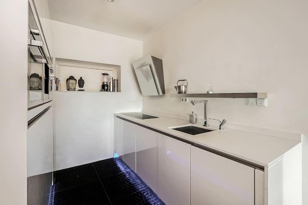 Stunning View Apt Free Parking Apartamento Roterdão Exterior foto