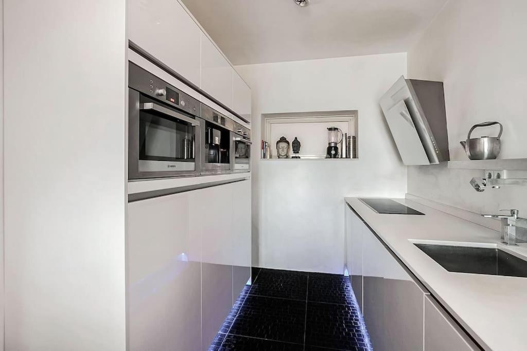 Stunning View Apt Free Parking Apartamento Roterdão Exterior foto