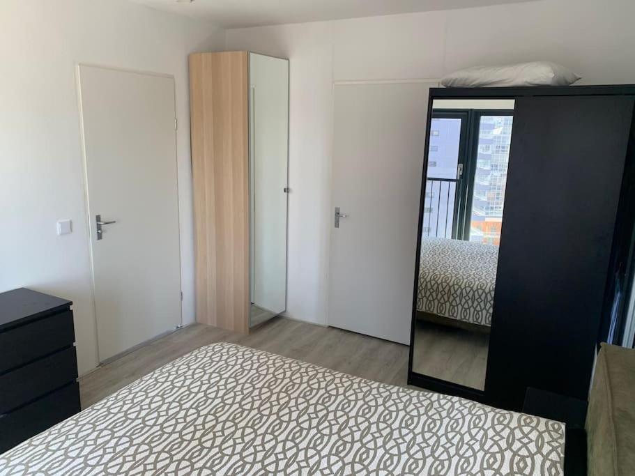 Stunning View Apt Free Parking Apartamento Roterdão Exterior foto